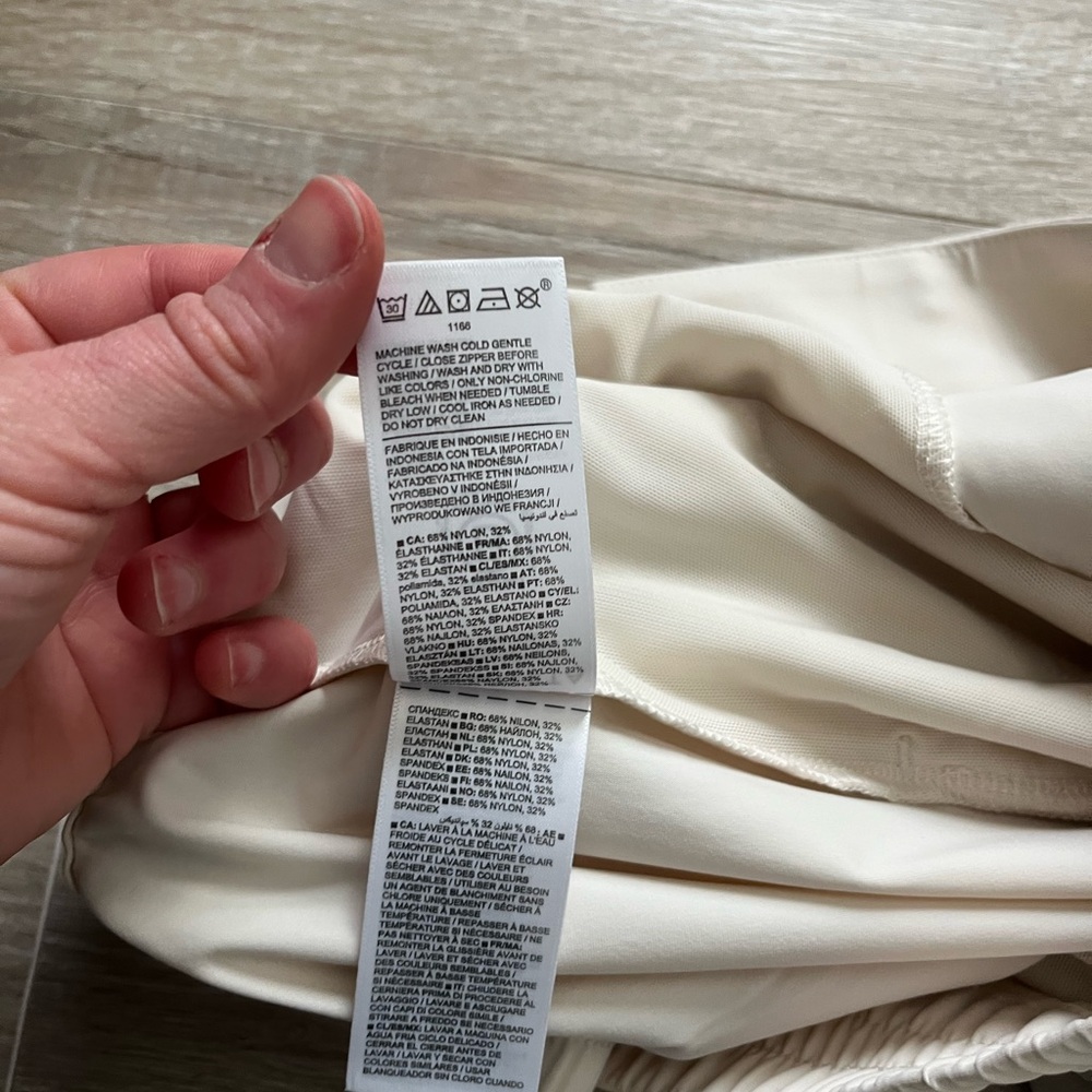 Athleta Women’s Pinnacle High Rise Trouser Bone Wide Leg - Size 8 - Picture 7 of 9